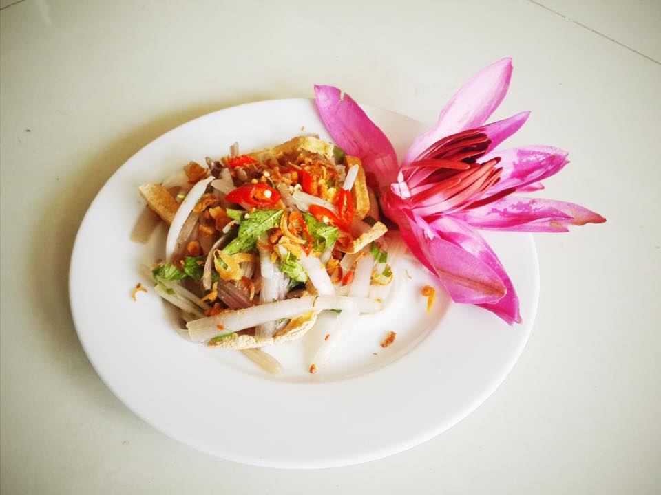 Top 3 bước đơn giản làm gỏi ngó sen chay thanh đạm cho gia đình Top 3 bước đơn giản làm gỏi ngó sen chay thanh đạm cho gia đình