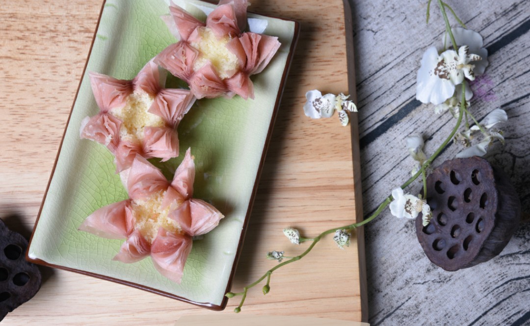 Top 10 Bước Làm Bánh Hoa Sen Đẹp Mắt Nhất Top 10 Bước Làm Bánh Hoa Sen Đẹp Mắt Nhất
