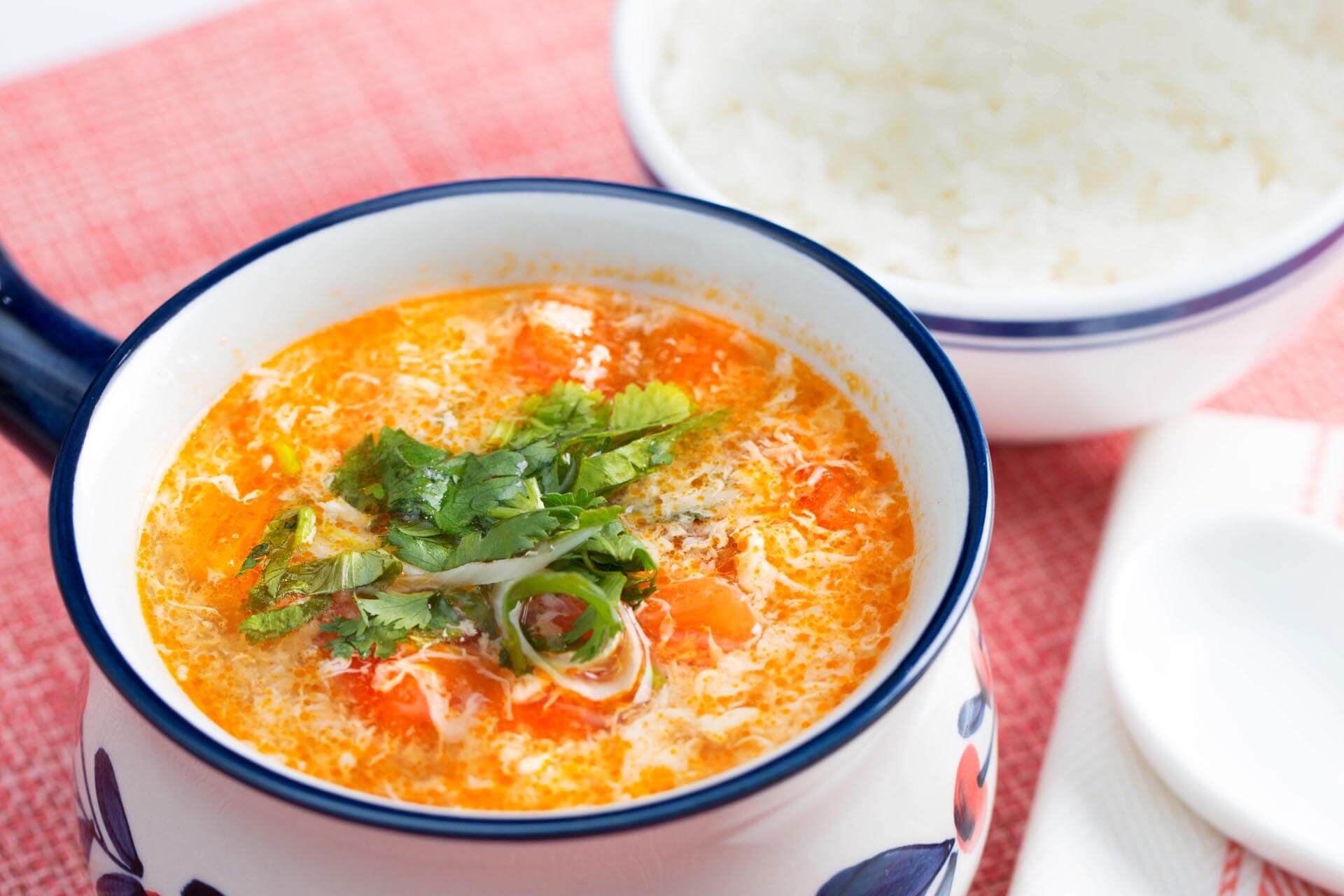 Top 3 bước nấu canh cà chua trứng thơm ngon không tanh nhanh chớp nhoáng Top 3 bước nấu canh cà chua trứng thơm ngon không tanh nhanh chớp nhoáng