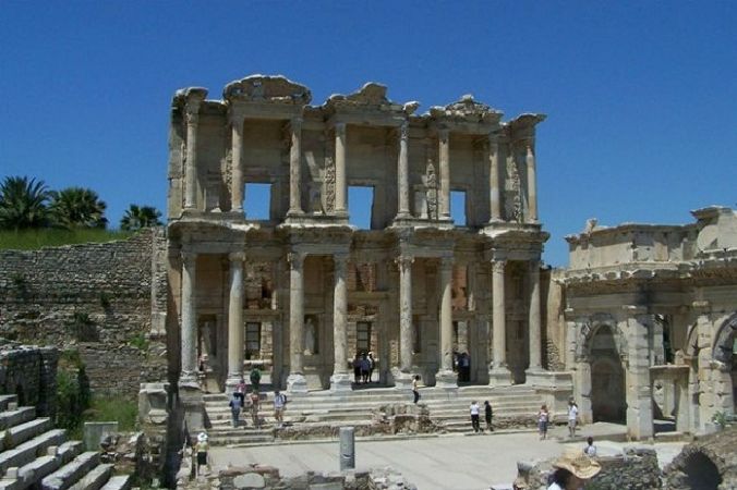 5. Thư viện Celsus tại Thổ Nhĩ Kỳ