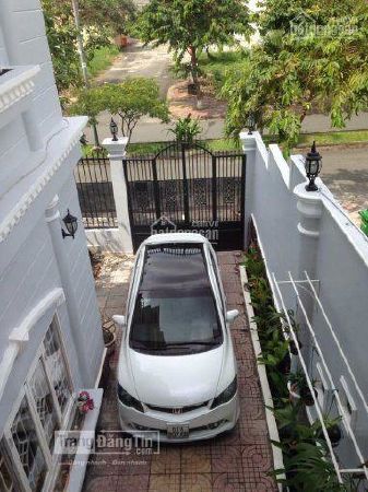 Biệt thự khu nội bộ Thảo Điền