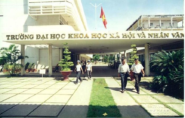Trung tâm học tiếng Trung trường DH KHXH & NV