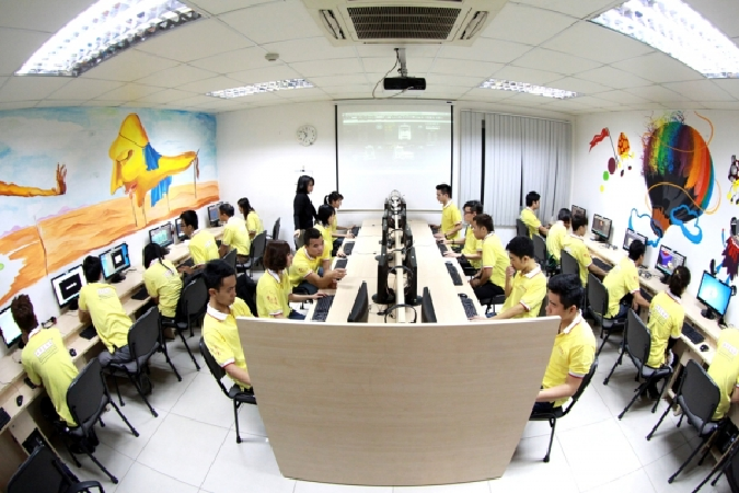 Thứ năm: Arena Multimedia