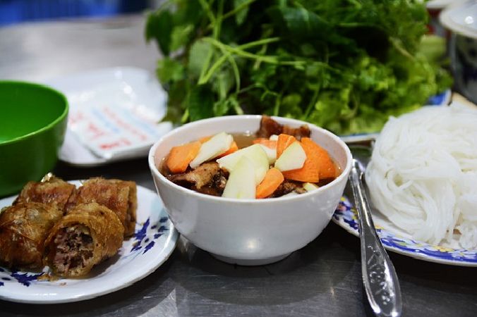 Bún chả Hà Nội ở tphcm Vân Anh