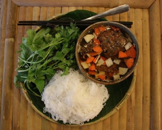 Quán bún chả mẹt hương vị Hà Nội tại tphcm