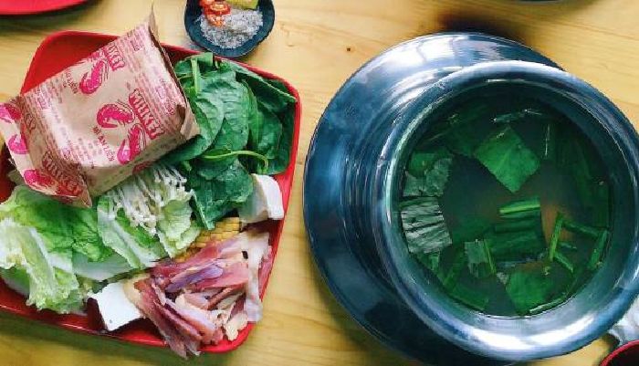Quán lẩu 1 người Hà Nội: Quata
