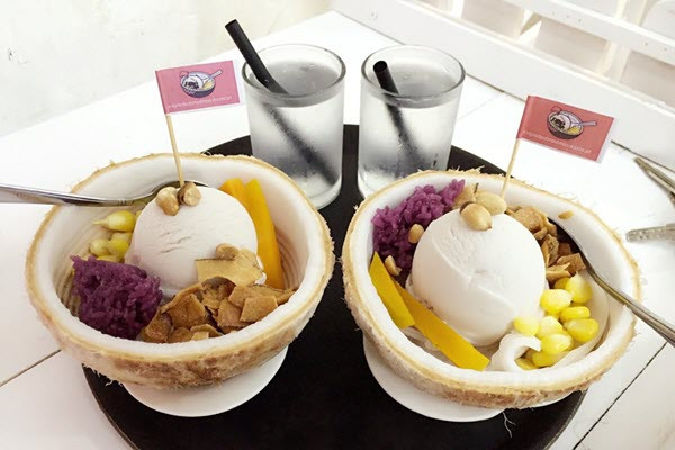 Kem xôi dừa