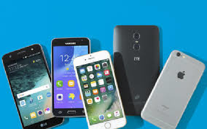CellphoneS - https://cellphones.com.vn