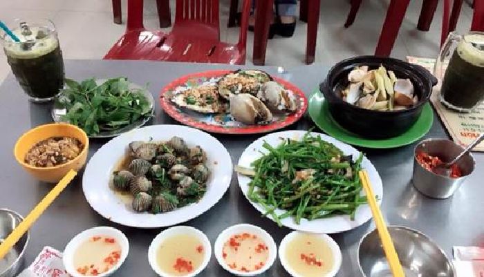 Quán ốc ngon ở sài gòn Ốc Xuân Hón