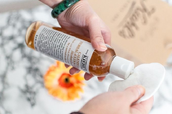 Nước hoa hồng cho da dầu Kiehl’s Calendula Herbal Extract Toner