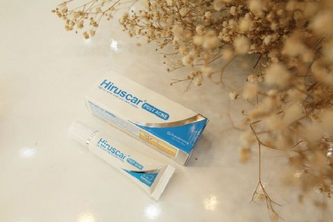 Sản phẩm trị thâm mụn Hiruscar Post Acne