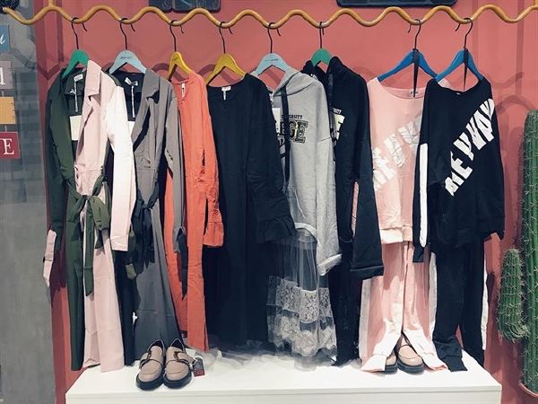 Kisshop - shop quần áo nữ trên đường Quang Trung bánh bèo