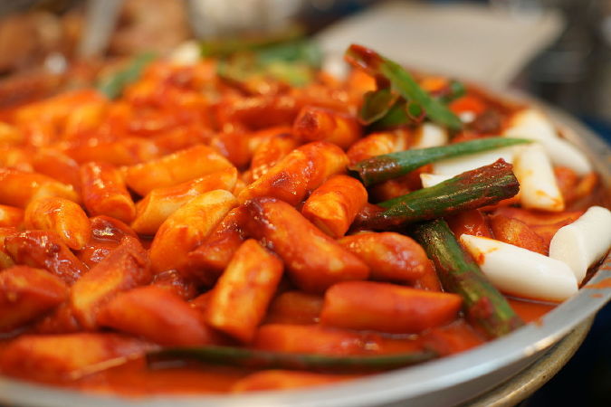 Tteokbokki (Bánh gạo cay Hàn Quốc)
