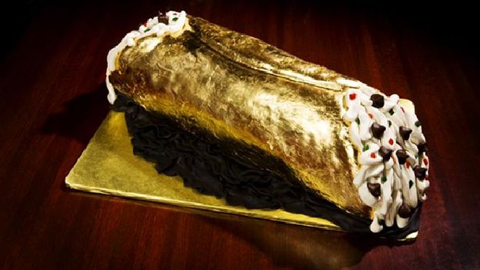 Bánh cannoli bằng vàng (560 triệu VND)