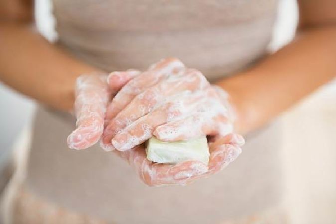 Sử dụng xà phòng