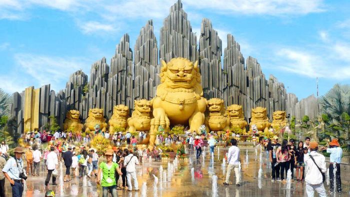 Khu du lịch văn hóa suối Tiên