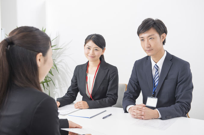 Văn hóa giao tiếp mắt