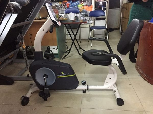 Xe đạp tập WE3