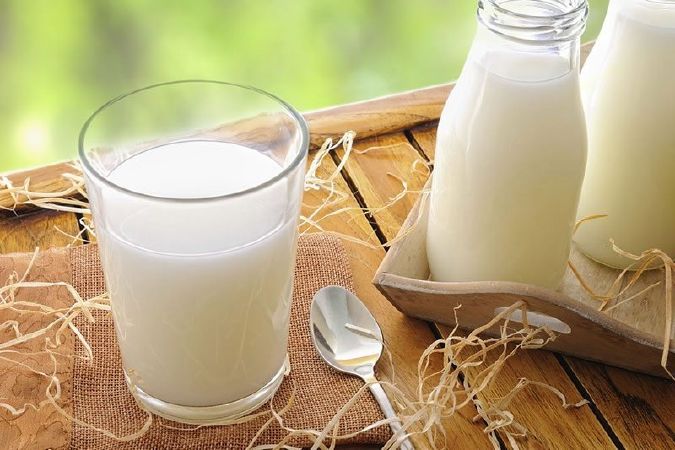 Sữa tươi không đường trị thâm mụn