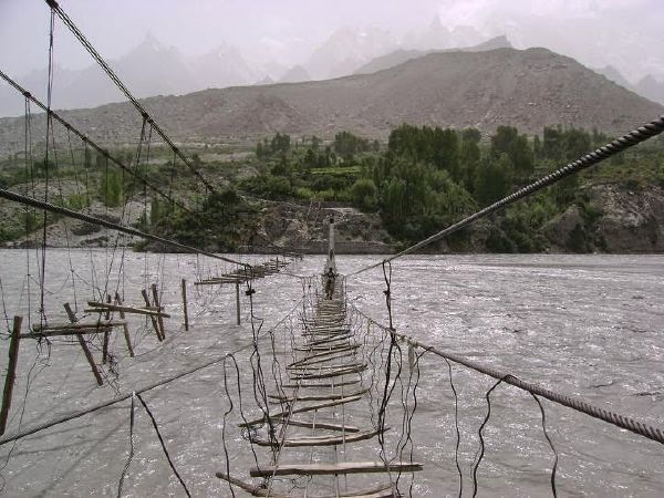 Cầu treo Hussaini, Pakistan