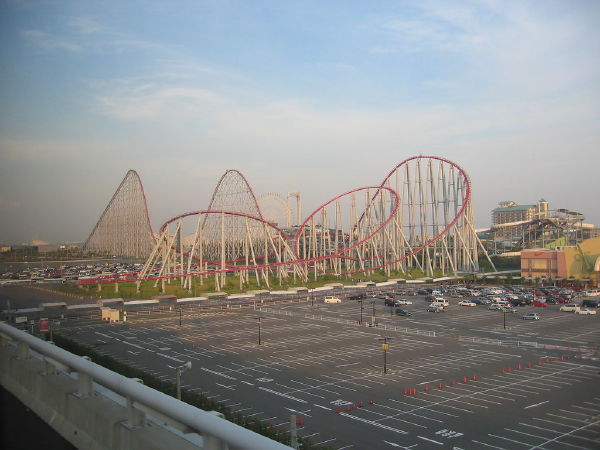 Tàu lượn Steel Dragon 2000 (Nhật Bản)