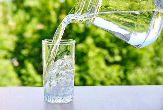 Uống nhiều nước lọc