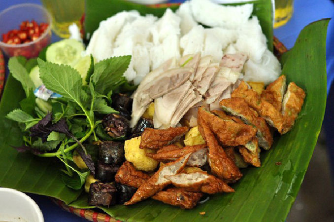 Bún đậu mắm tôm Gốc Đa