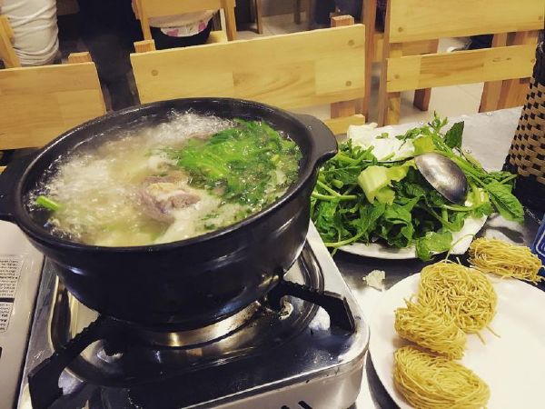 Quán lẩu bò Bà Hạnh