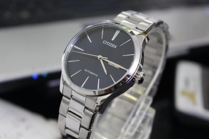 Đồng hồ Citizen