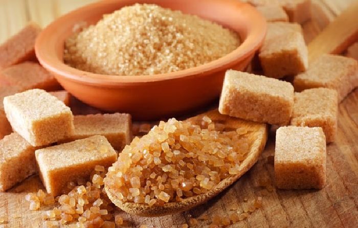 Tẩy tế bào chết bằng đường nâu