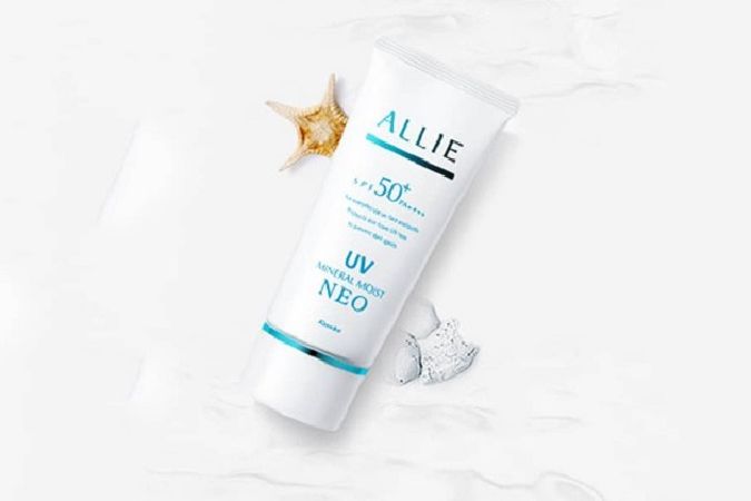 Kem chống nắng Kanebo Allie ineral Moist NeO SPF 50 PA++++
