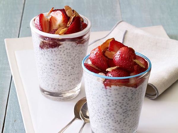 Yaourt – nước quả hạt chia