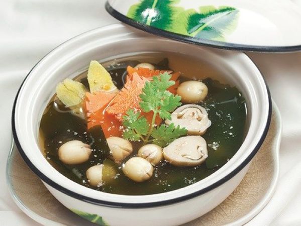 Canh rong biển hạt sen