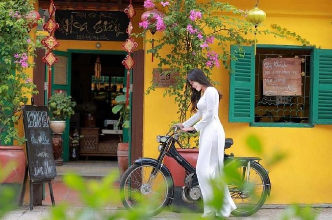 Quán Cà Phê Hoa Giấy