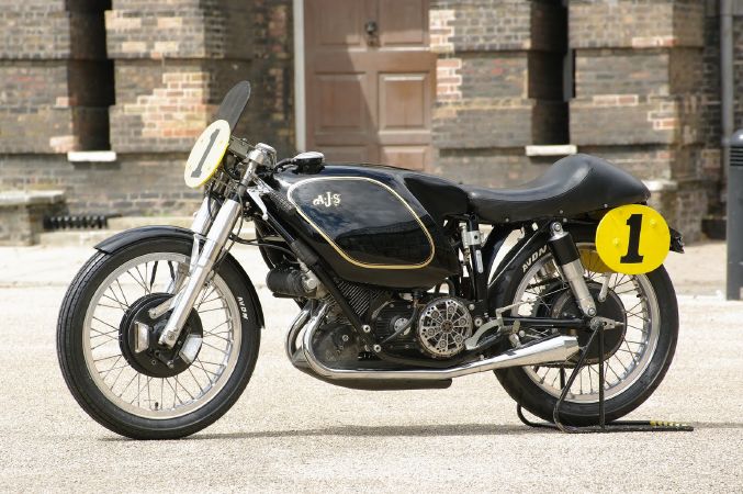 1949 E90 AJS Porcupine - 7 triệu USD