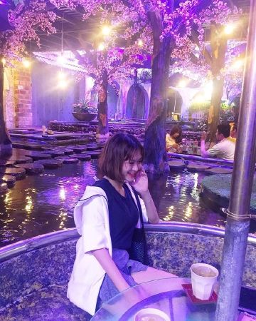 Cafe chìm dưới lòng nước – Oasis cafe