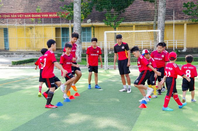 Trung tâm huấn luyện bóng đã Hoàng Gia