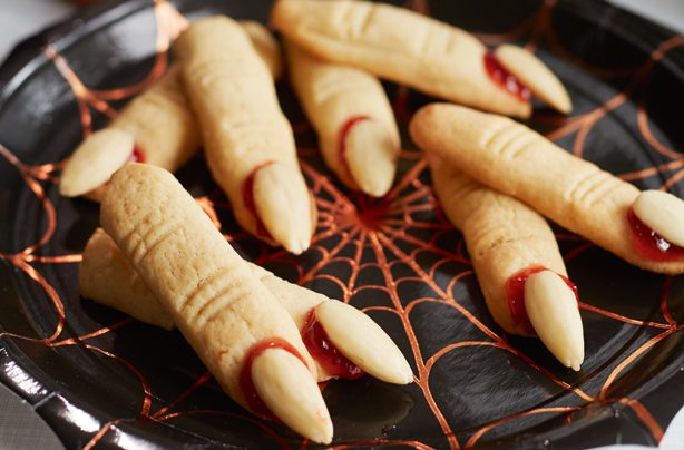 Bánh quy ngón tay phù thủy