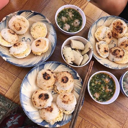 Bánh căn xíu mại Cây Bơ