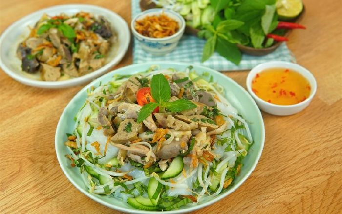 Quán bánh ướt lòng gà Trang