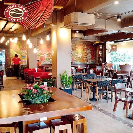 Highlands Coffee