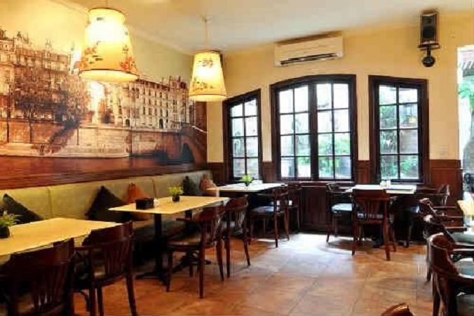 Paris Deli Cafe