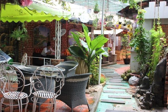 Cafe Planet