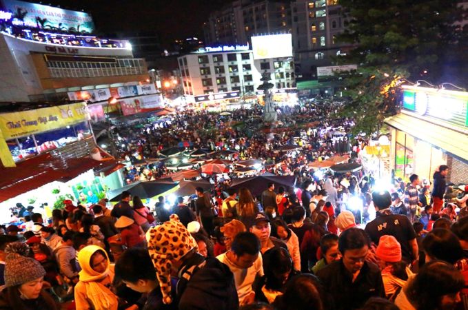 Chợ đêm Đà Lạt