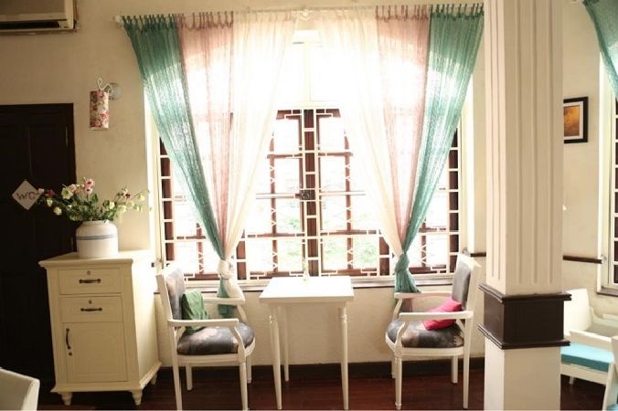 Lamaison Cafe & Gallery