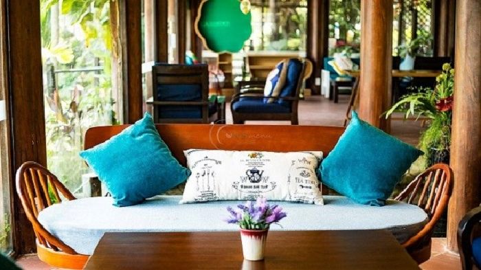 LA Garden Restaurant & Cafe