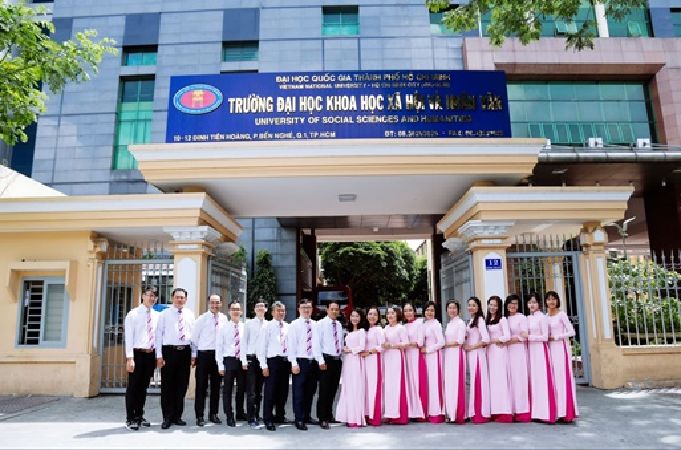 Trường ĐH KHXH & Nhân Văn