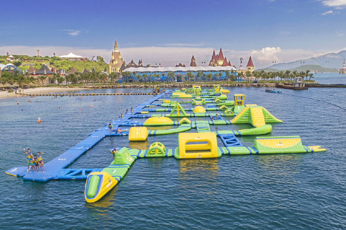 Vịnh phao nổi Splash Bay - Vinpearl Land Nha Trang