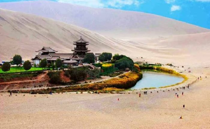 Hồ Nguyệt Nha Tuyền