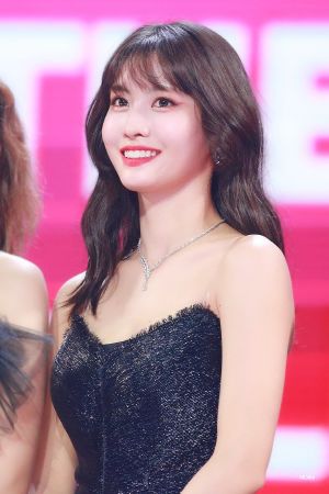 Momo (Twice)